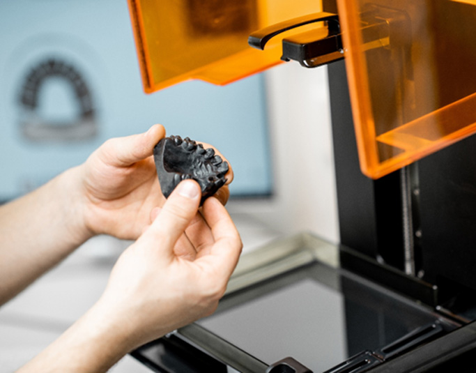 3D printer making temporary prosthetic 