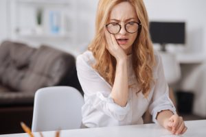 Woman with a toothache